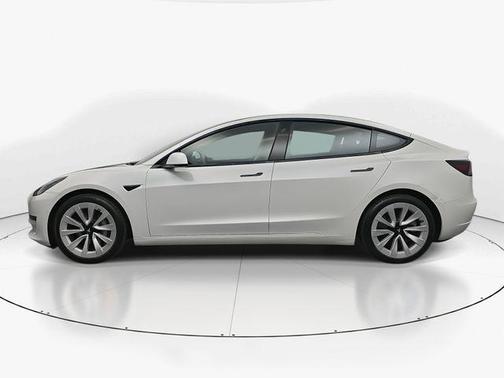 2022 Tesla Model 3 Standard Range