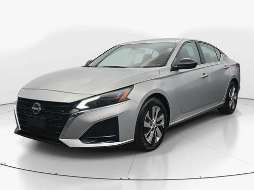 2024 Nissan Altima S FWD