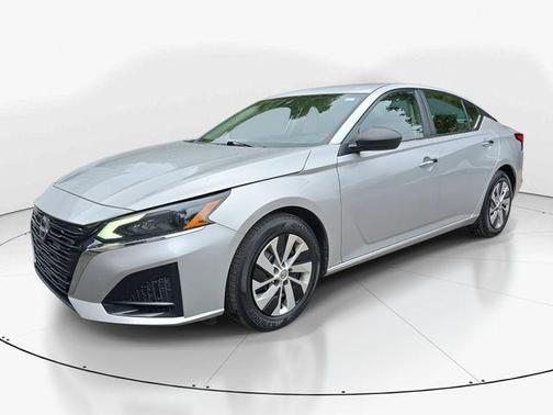 2024 Nissan Altima S FWD