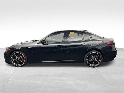 2022 Alfa Romeo Giulia Ti