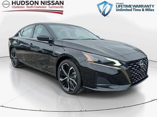 2025 Nissan Altima SR FWD