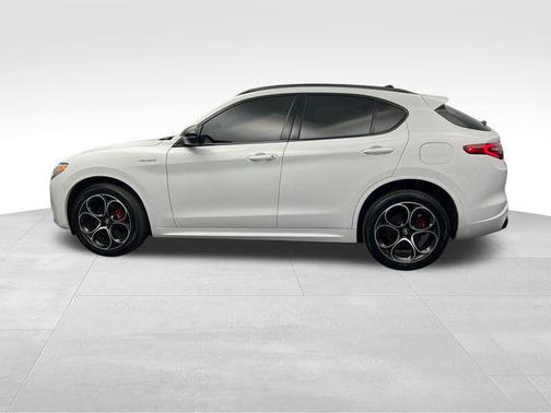 2022 Alfa Romeo Stelvio Ti