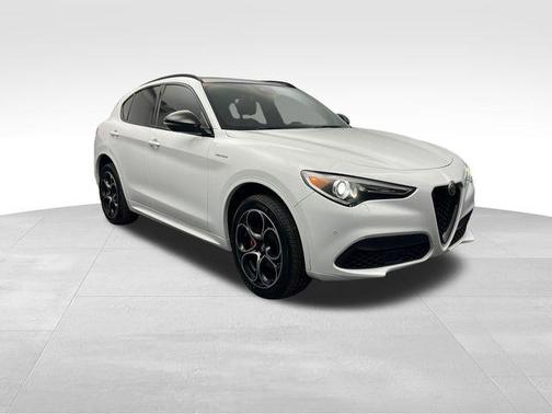 2022 Alfa Romeo Stelvio Ti
