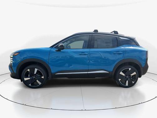 Arctic Ice Blue/Black 2026 Nissan Kicks SR