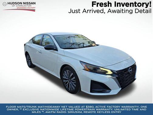 Glacier White 2025 Nissan Altima 2.5 SV