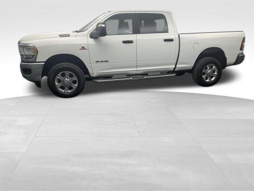 2023 RAM 2500 Big Horn Crew Cab 4x4 6'4' Box