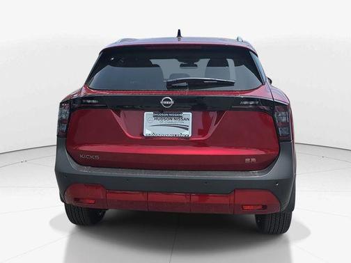 Scarlet Ember Tintcoat 2026 Nissan Kicks SR