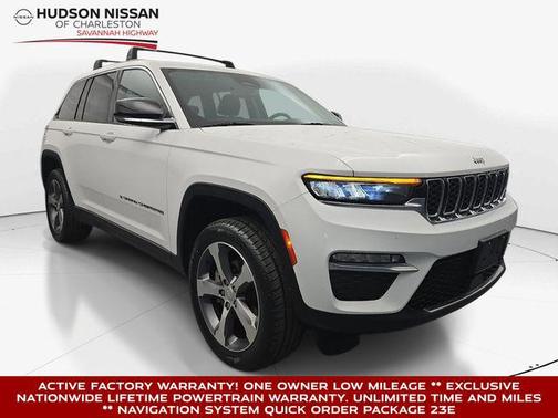 Bright White Clearcoat 2023 Jeep Grand Cherokee Limited