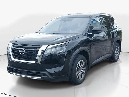2025 Nissan Pathfinder SL FWD