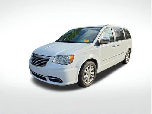 2015 Chrysler Town & Country Limited Platinum