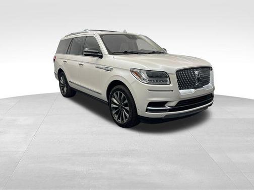 2018 Lincoln Navigator Select