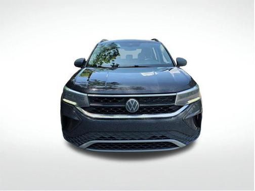 Deep Black Pearl 2024 Volkswagen Taos 1.5T S