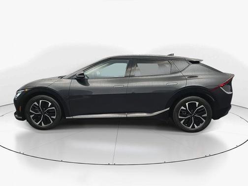 2022 Kia EV6 Wind