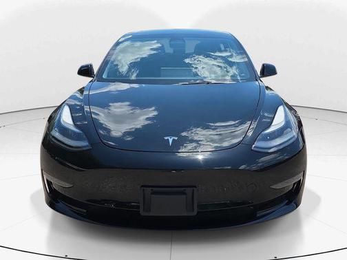 Solid Black 2022 Tesla Model 3 Standard Range
