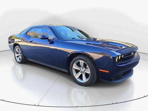 2015 Dodge Challenger SXT