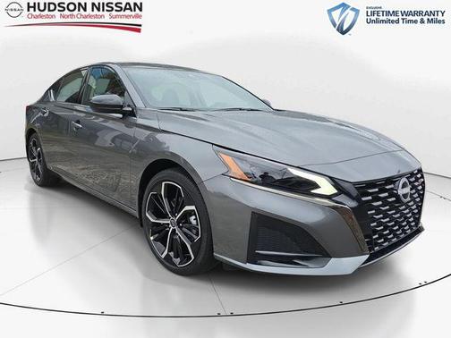 2025 Nissan Altima SR FWD