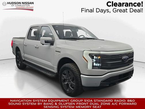 2023 Ford F-150 Lightning LARIAT