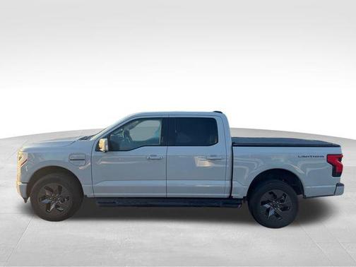 2023 Ford F-150 Lightning LARIAT