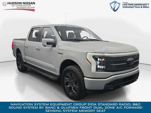 2023 Ford F-150 Lightning LARIAT