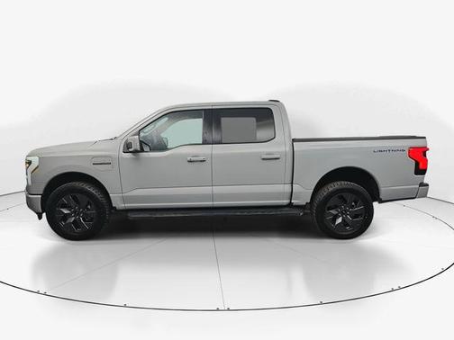 2023 Ford F-150 Lightning LARIAT