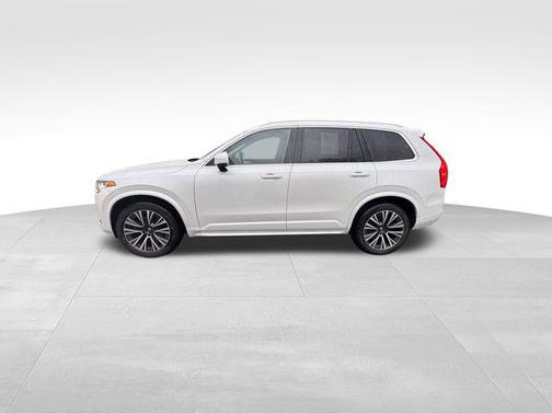 2021 Volvo XC90 T5 Momentum