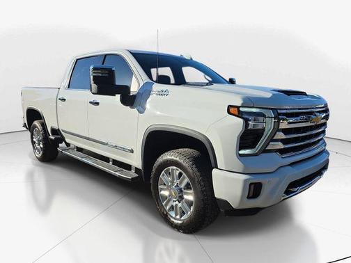 Summit White 2024 Chevrolet Silverado 2500 High Country