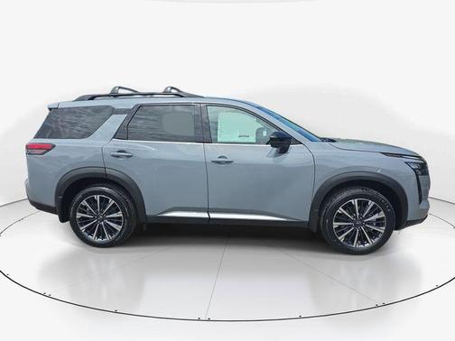Boulder Gray Pearl 2026 Nissan Pathfinder Platinum