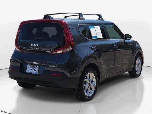 Gravity Gray 2022 Kia Soul LX