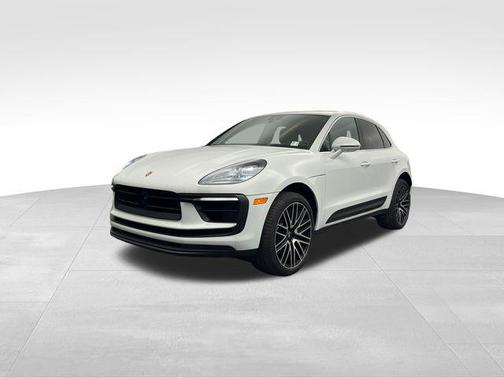 2023 Porsche Macan Base