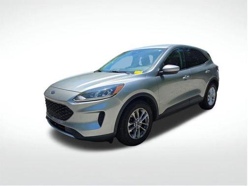 Silver Metallic 2021 Ford Escape SE