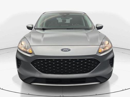Silver Metallic 2021 Ford Escape SE
