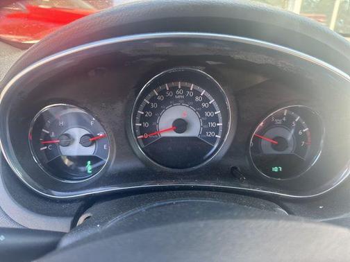 Bright White Clearcoat 2012 Chrysler 200 Touring