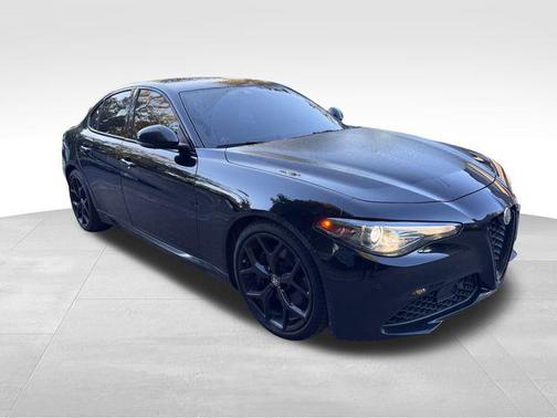 2020 Alfa Romeo Giulia Base