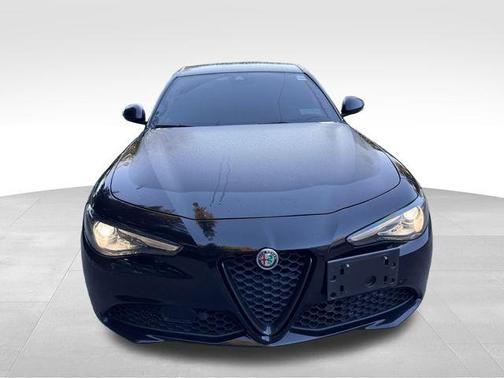 2020 Alfa Romeo Giulia Base