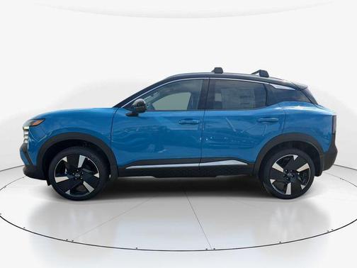 Arctic Ice Blue/Black 2026 Nissan Kicks SR