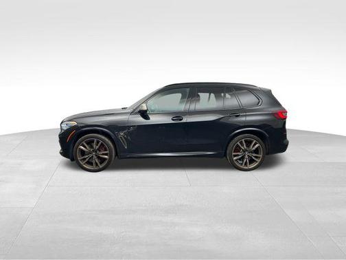 2022 BMW X5 M50i