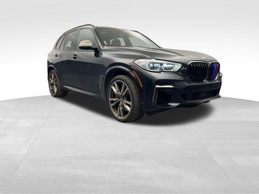 2022 BMW X5 M50i