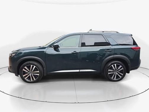 2024 Nissan Pathfinder Platinum FWD