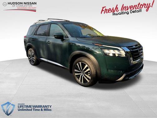2024 Nissan Pathfinder Platinum FWD