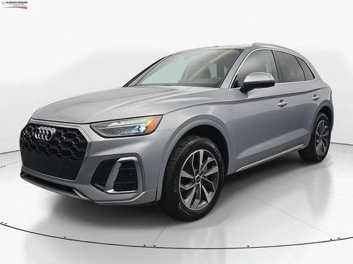 2022 Audi Q5 45 S line Premium Plus