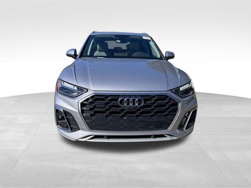 2022 Audi Q5 45 S line Premium Plus
