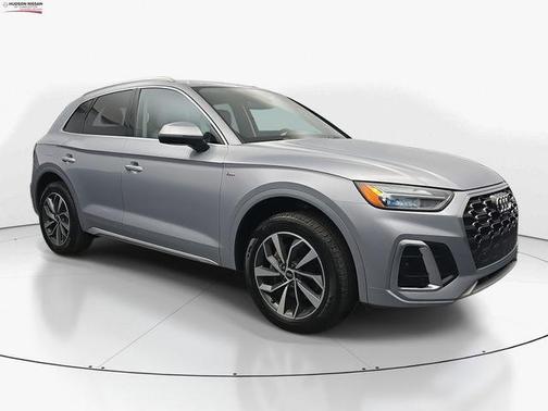 2022 Audi Q5 45 S line Premium Plus