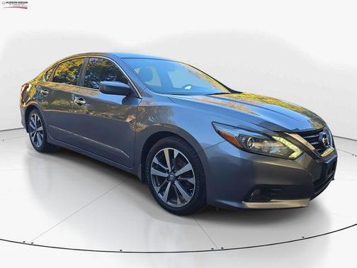 2016 Nissan Altima 2.5 SR
