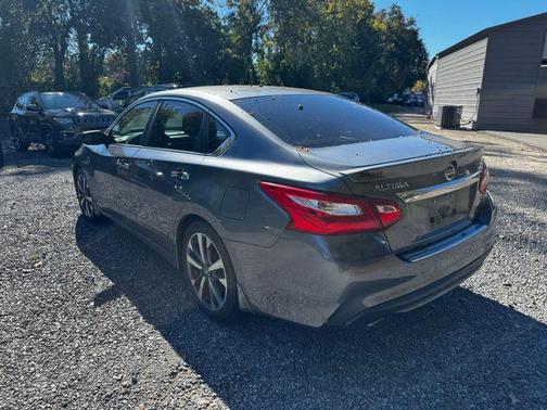 2016 Nissan Altima 2.5 SR