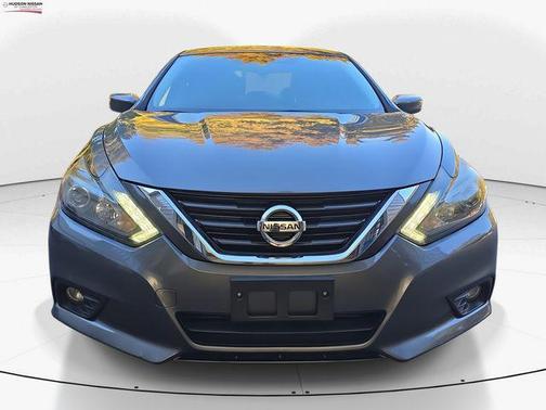 2016 Nissan Altima 2.5 SR