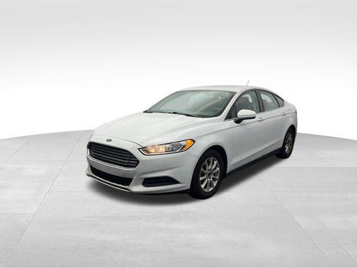 2016 Ford Fusion S