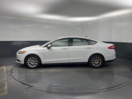 2016 Ford Fusion S