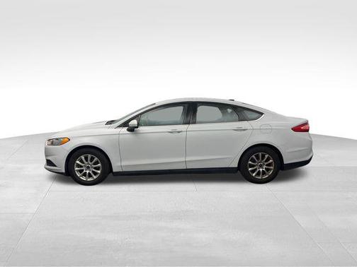 2016 Ford Fusion S