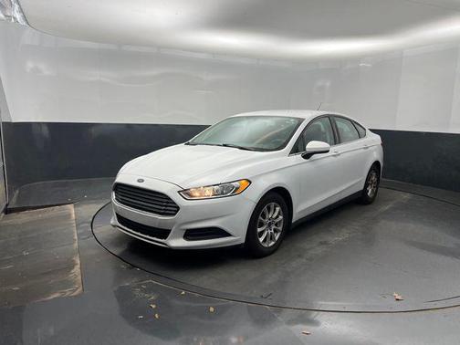2016 Ford Fusion S
