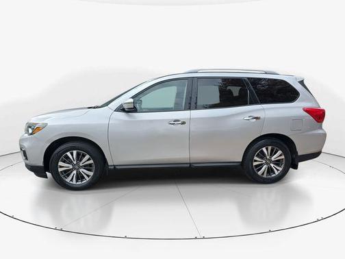 2020 Nissan Pathfinder SV 2WD